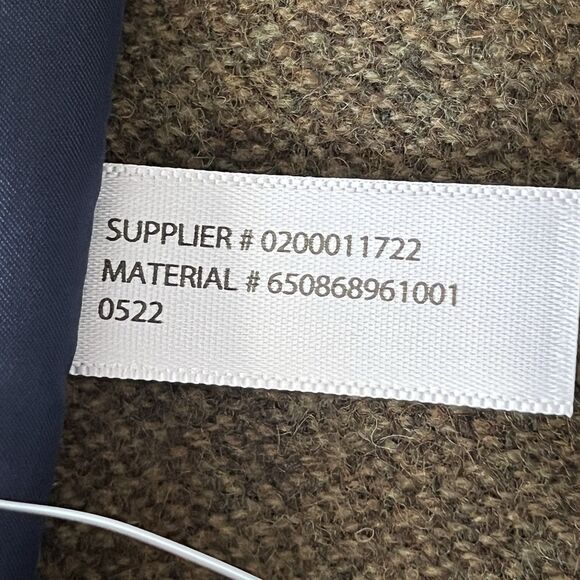 Ralph Lauren Home Barletta Throw Blanket 54x72 100% Wool Goat Suede Piping - Picture 4 of 5